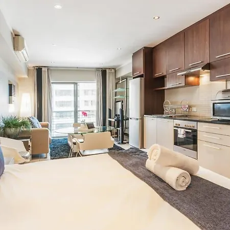 Studio With Fast Wifi In The Central Business District W Parking Cape Town Exterior photo