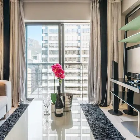 Studio With Fast Wifi In The Central Business District W Parking Cape Town Exterior photo