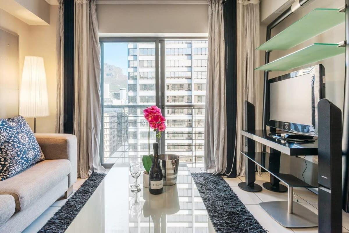 Apartment With Fast Wifi In The Business District W Parking *
