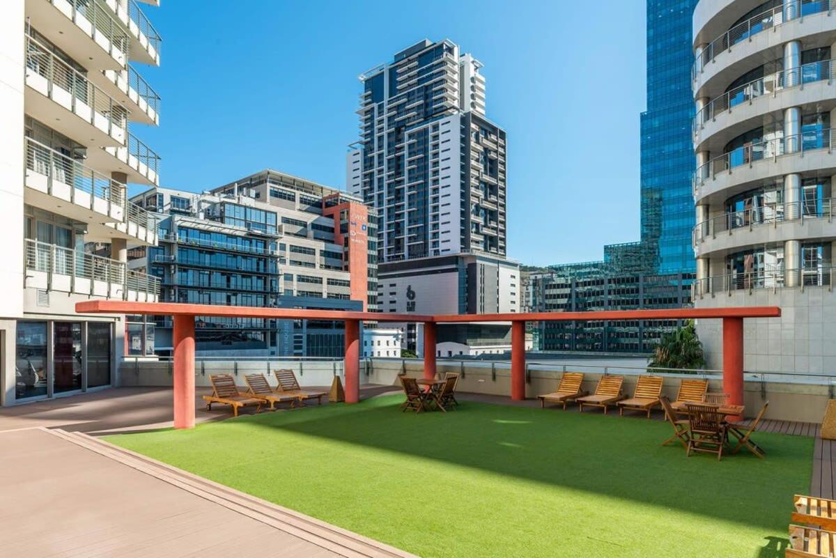 Apartment With Fast Wifi In The Business District W Parking *